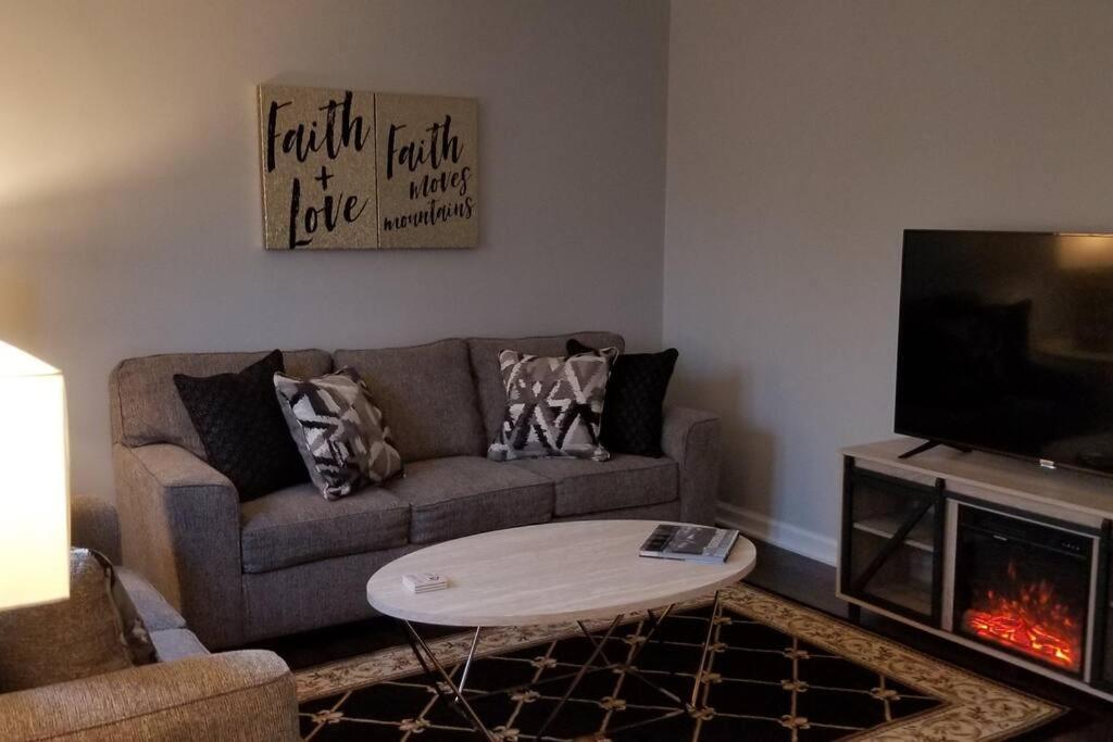 Blue Flamingo'S Charming Home-Heart Of Tulsa2- Cherry St-Expo-11Th المظهر الخارجي الصورة