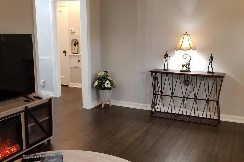 Blue Flamingo'S Charming Home-Heart Of Tulsa2- Cherry St-Expo-11Th المظهر الخارجي الصورة